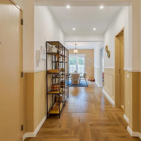 Grand Terrace 塞图巴尔