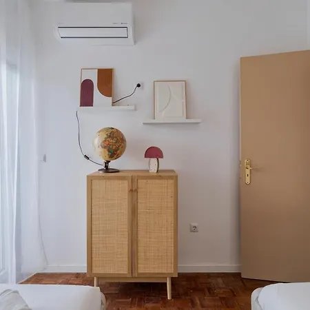 Grand Terrace 塞图巴尔