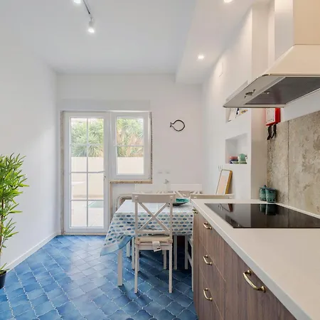 Grand Terrace * 塞图巴尔