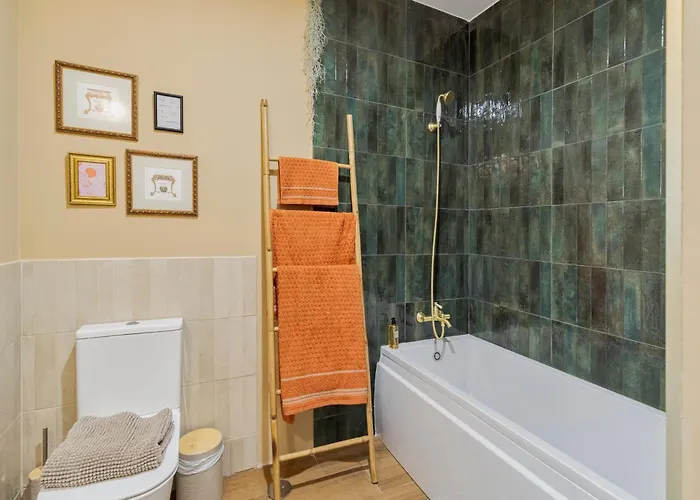Grand Terrace *